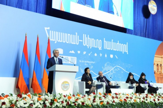 Մենք պետք է հարստացնենք մեր կյանքը թե՛ Հայաստանում ու Արցախում, թե՛ սփյուռքի տարբեր համայնքներում՝ երիտասարդների համար. Սերժ Սարգսյան