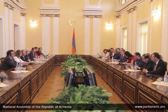 Արա Բաբլոյանն ընդունել է ԱՄՆ կոնգրեսի Ներկայացուցիչների պալատի պատվիրակությանը