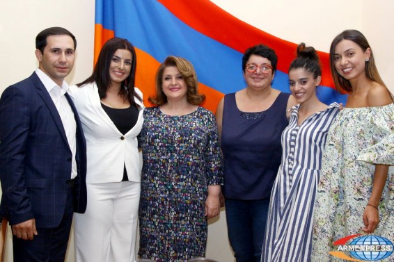 ՀՀ առաջին տիկինն ընդունել է «Նոր ալիք 2017» մրցույթի հայաստանյան ներկայացուցիչներին