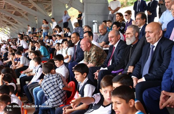 Բակո Սահակյանը մասնակցել է ԶԼՄ-ների մինի ֆուտբոլի միջազգային մրցաշարի բացման արարողությանը