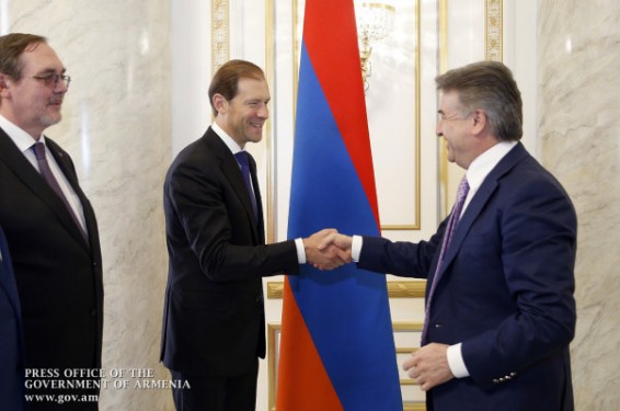 Վարչապետն ընդունել է ՌԴ արդյունաբերության և առևտրի նախարարի գլխավորած պատվիրակությանը