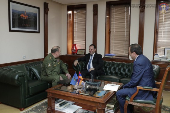 Վիգեն Սարգսյանն ընդունել է ՀԱՊԿ միացյալ շտաբի պետին. քննարկվել են «Որոնում-2017» զորավարժությունների արդյունքները