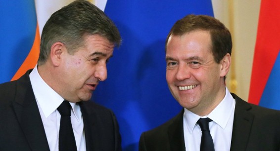 Карапетян обсудил с послом России подготовку визита Медведева в Ереван