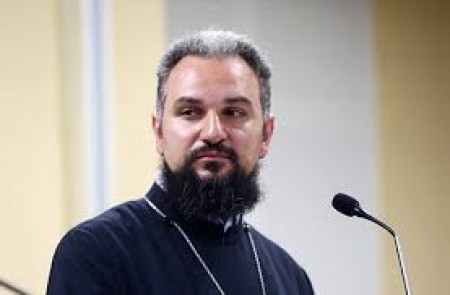 Տեր Վահրամը հակադարձել է Բագրատյանին