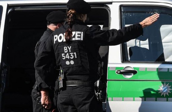 Մյունխենում անհայտ անձը դանակով վիրավորել է մի քանի մարդու