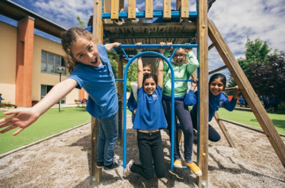 Իտալական քաղաքում երկրորդ դասարանցի աշակերտուհին միակ իտալացին է ողջ դասարանում