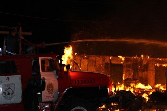 Հրդեհ Աշտարակ քաղաքում. Այրվել է խմորեղենի արտադրամաս