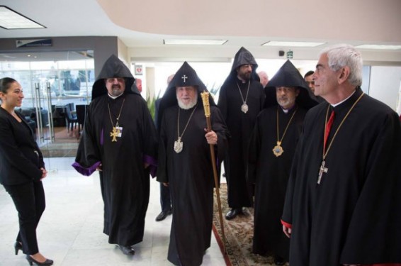 Կաթողիկոսը hովվապետական այցով ժամանել է Մեխիկո