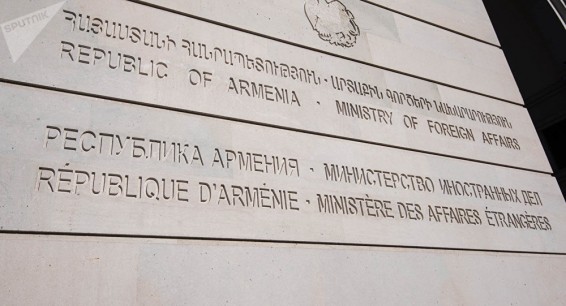 Ереван не подтверждает анонсированную Баку встречу глав МИД по Карабаху