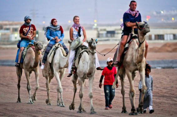 Բրիտանուհին ամուսնու համար ցավազրկող է տարել Եգիպտոս և ձերբակալվել՝ մեղադրվելով թմրանյութեր տարածելու համար