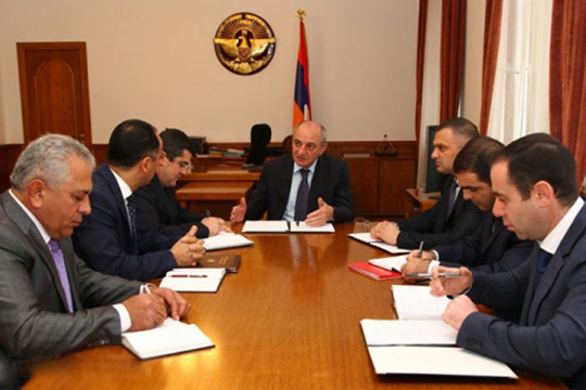 Բակո Սահակյանը գյուղատնտեսության ոլորտներում աշխատանքների թեմայով խորհրդակցություն է անցկացրել