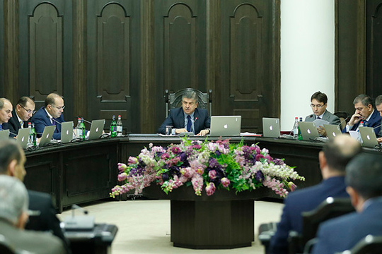 Կարեն Կարապետյանը հանձնարարել է վերանայել համայնքների զարգացման ծրագրերը