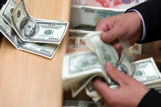 Դոլարը վաճառվում է 490 դրամով, եվրոն՝ 579