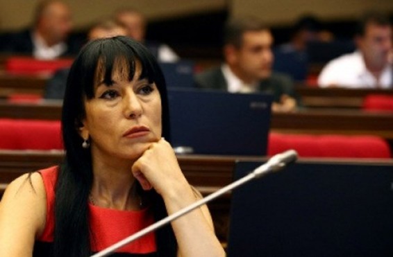 «Մեր տոմսերը մի քանի անգամ թանկ են, բայց ռեյսերը «նեգրի» ռեյսեր են». Նաիրա Զոհրաբյան