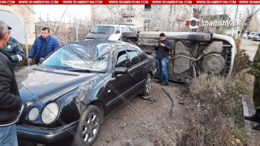 Խոշոր ու «շումախերական» ավտովթար Ստեփանավանում. 31-ամյա վարորդը Opel-ով «թռիչք կատարելուց հետո ողջագուրվել է» կայանված Mercedes-ին ու կողաշրջվել