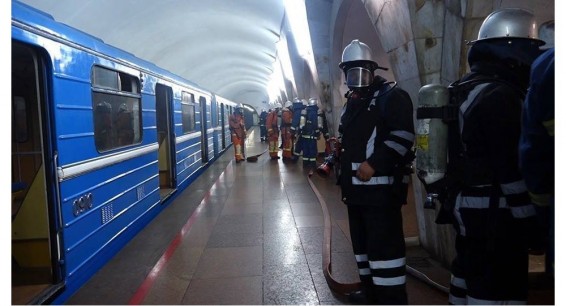 Вооруженные налетчики в метро: в Ереване задержан телефонный хулиган
