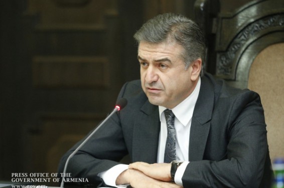 Տոնական և նախատոնական օրերին հայտարարում եք արտակարգ իրավիճակ, որ հաճախորդը խնդիր չունենա. վարչապետը՝ ՊԵԿ և ԿԲ նախագահներին