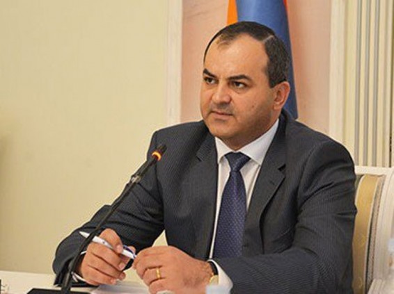 Խոստանում եմ՝ որ պահին, որ խոշոր ձկան արարքը հիմնավորվեց, ձեզ կհրավիրեմ դատական նիստին. դատախազ