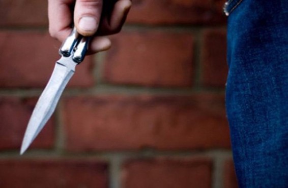 Հերթական դանակահարության դեպքը՝ Գյումրիում. բժիշկները պայքարում են 30-ամյա վիրավորի կյանքի համար, ոստիկաններն էլ որոնում են 19-ամյա կասկածյալին