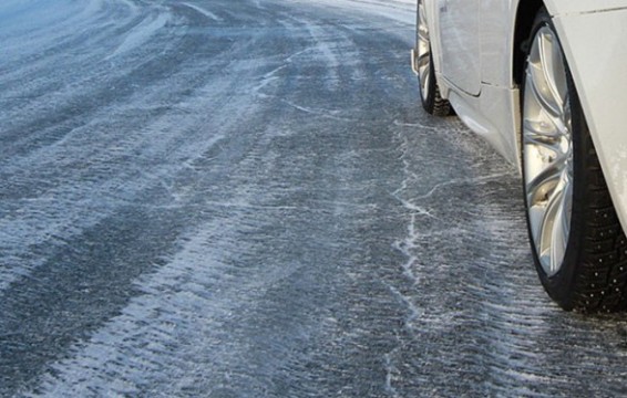 ՀՀ տարածքում որոշ ավտոճանապարհներին տեղ-տեղ առկա է մերկասառույց