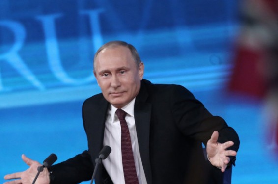 Video. Путин рассказал анекдот про бандитов в ответ на вопрос о военных расходах России