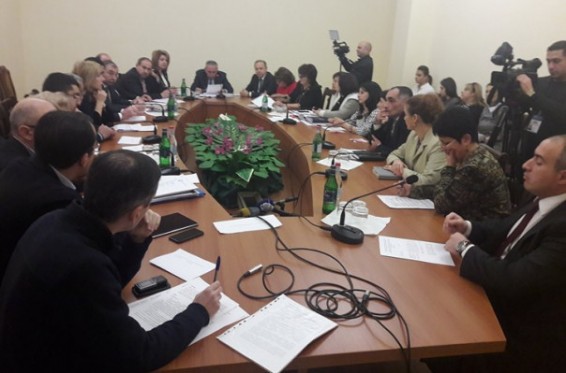 ԱԺ-ում քննարկվում է պապիլոմա վիրուսի դեմ պատվաստումների հարցը