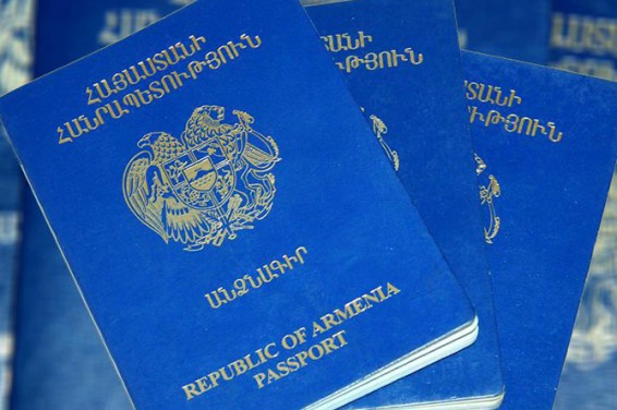 Армяне Ирака, Ливана и Сирии смогут до 2019 года получить армянские паспорта в странах проживания