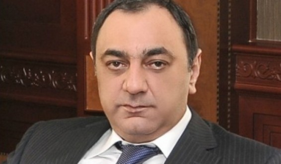 VIDEO. Արկադի Համբարձումյանի ամանորյա անակնկալը` երեխաներին