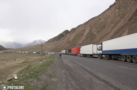 Լարսի անցակետը դեռևս բնականոն ռեժիմով չի գործում, ռուսական կողմում այս պահին 354 կուտակված բեռնատար կա