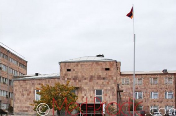 Նուբարաշենի հոգեբուժարանում 3 կանայք փայտերով ծեծել են միմյանց. shamshyan.com