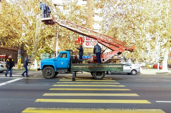 Ամենօրյա աշխատանքներ՝ Երևանի արտաքին լուսավորության ցանցում