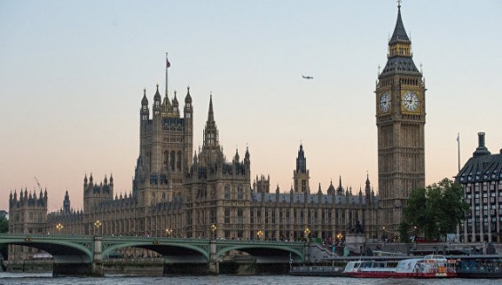 Моль угрожает коллекции произведений искусства в британском парламенте