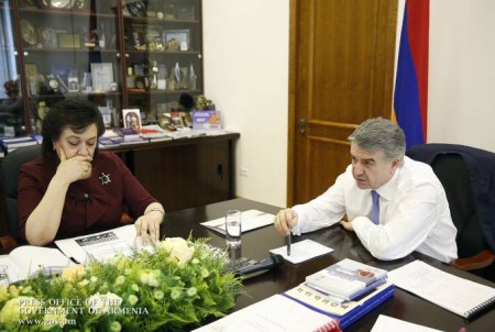 Վարչապետն այցելել էՀՀ սփյուռքի նախարարություն