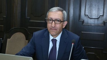 Ասվել է, որ դիմում գրի-գնա. «Հրապարակ»