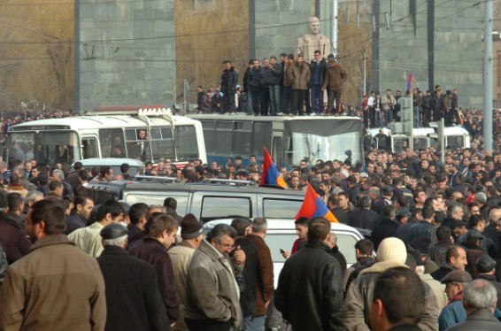 Photo. Այսօր լրանում է մարտիմեկյան իրադարձությունների 10-րդ տարելիցը