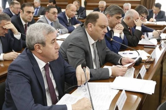 Կբարեկարգվի Կոմիտասի անվան պանթեոնին հարակից այգին