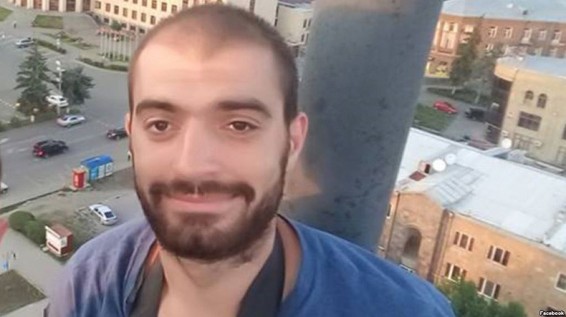 Задержанный Полицией Армении «герой Facebook» Айк Барсегян освобожден