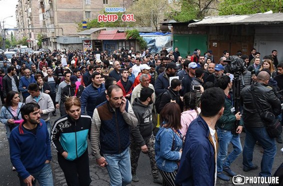 «Ցուցարարները փակել են Երևան-Աբովյան ճանապարհը». Նիկոլ Փաշինյան