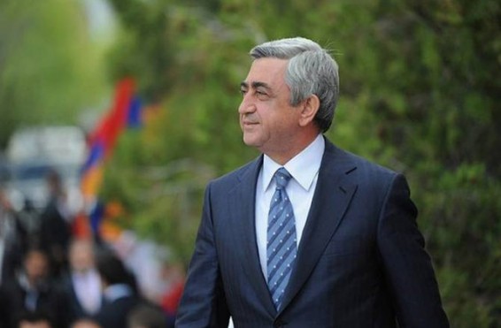 Սերժ Սարգսյանը շնորհավորանքներ է ստանում