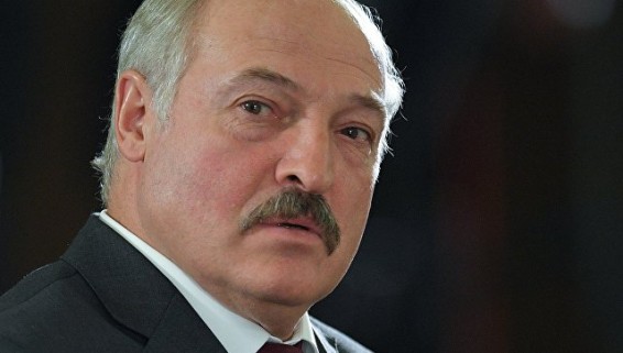 Лукашенко призвал остановить «сползание мира» к новой войне