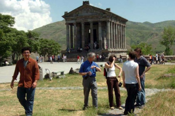 2018թ. հունվար-մարտ ամիսներին զբոսաշրջային այցելությունների թիվն աճել է 16.1%-ով, ՀՀ է ժամանել 346 458 զբոսաշրջիկ. ԱՎԾ