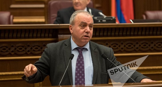 Бывший премьер Армениии готов поделиться с Пашиняном своей правительственной программой