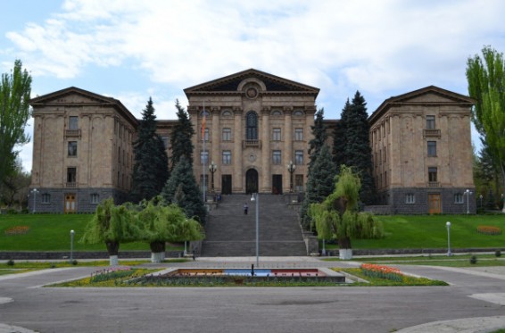 Աշխատող թոշակառուները կազատվեն թոշակի վերահաշվարկի համար տեղեկանք ներկայացնելու անհրաժեշտությունից․ նախագիծ