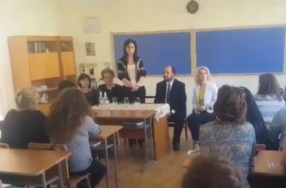 Կրթության նախարարը թիվ 189 դպրոցում անսպասելի մասնակցել է ծնողական ժողովի և դրամահավաքի դեպք է հայտնաբերել