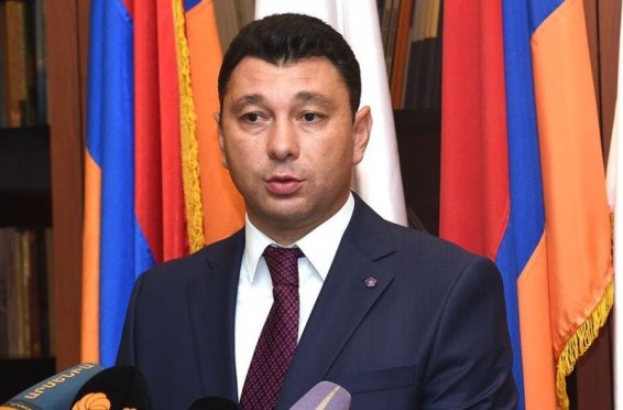 Եթե Ադրբեջանն այդքան շատ է ուզում տեսնել Ղարաբաղում իր դրոշը, ապա թող  ճանաչի ԼՂ-ն ու Ստեփանակերտում բացի դեսպանություն. Շարմազանով