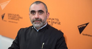 Եկեղեցին մերժում է երևույթը՝ ընդունելով մեղավորին. տեր Եսային՝ ԼԳԲՏ համայնքի ներկայացուցիչների մասին