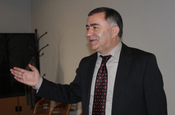 Երբ կապացուցվի, որ Մասիսի քաղաքապետն ու իր տեղակալը մեկնումեկին ապտակել են, մի քար են նետել՝ եզրակացություններ կանեմ. Մուրադ Մուրադյան