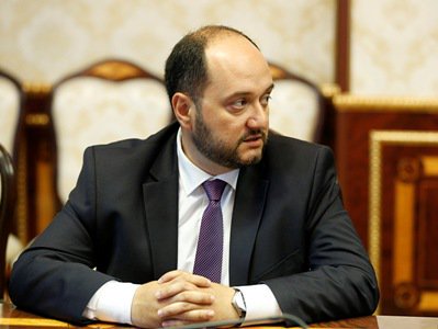 Արայիկ Հարությունյանը Երիտասարդական հիմնադրամի տնօրենին կոչ է արել համագործակցել իրավապահների հետ