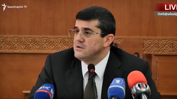 Араик Арутюнян: Моя отставка с поста госминистра Арцаха не связана с требованием митингующих