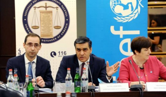 Արման Թաթոյանն անընդունելի է համարում առողջապահության և կրթության ոլորտներին կատարվող բյուջետային հատկացումների նվազումը